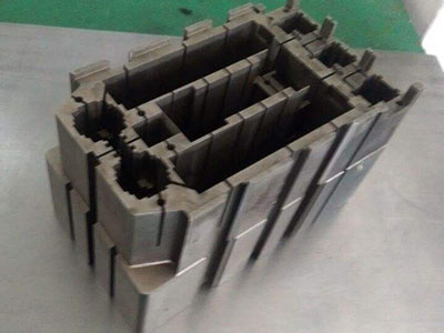 淺析數(shù)控機(jī)床的工作原理和加工內(nèi)容。